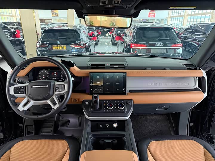 Фото 7 - Land Rover Defender