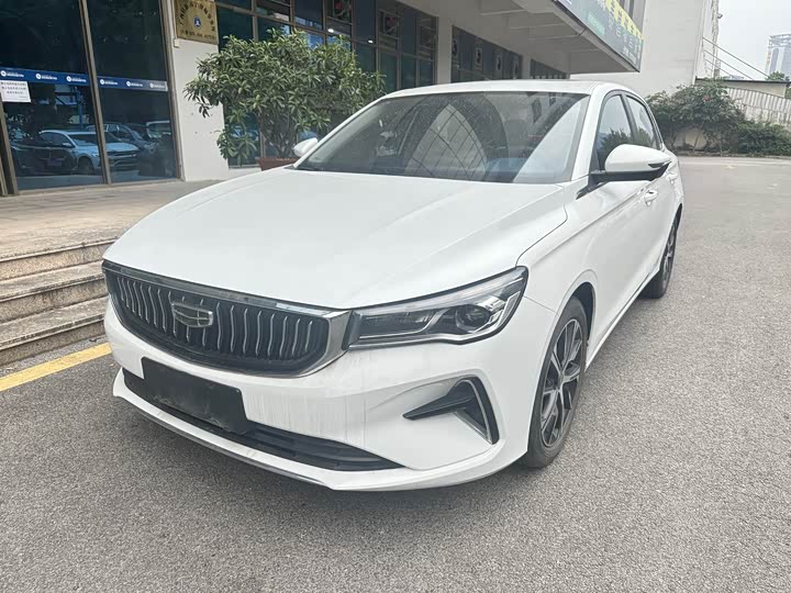 Фото 1 - Geely Emgrand