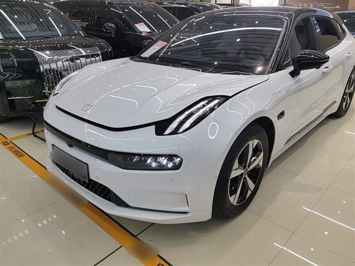 Фото 1 - Zeekr 001