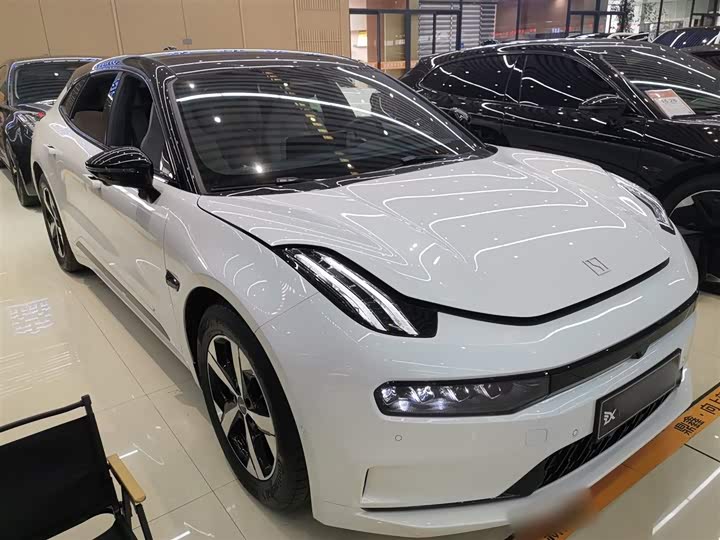 Фото 4 - Zeekr 001