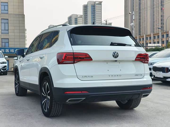 Фото 7 - Volkswagen Tharu