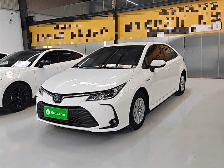 Фото 1 - Toyota Corolla