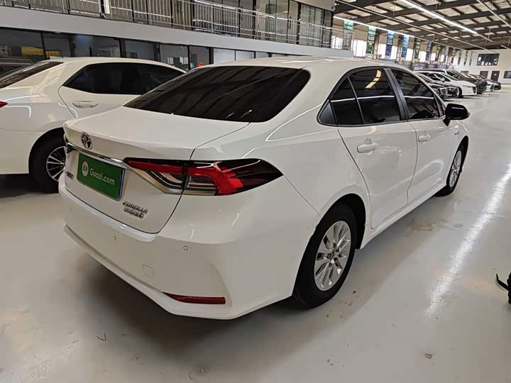 Фото 7 - Toyota Corolla