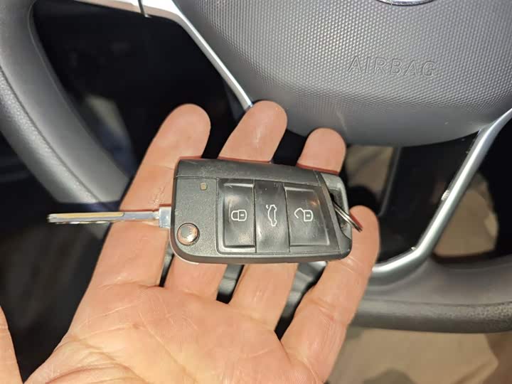 Фото 12 - Volkswagen Lavida