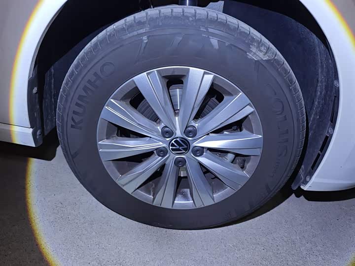 Фото 31 - Volkswagen Lavida