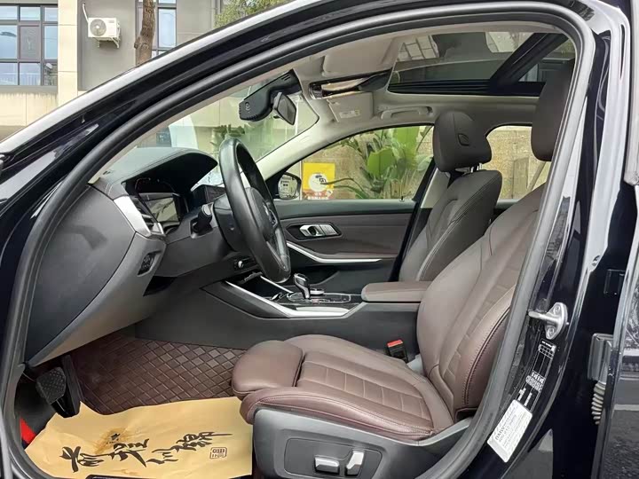 Фото 7 - BMW 3 Series