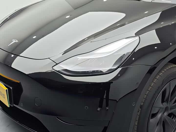 Фото 9 - Tesla Model Y