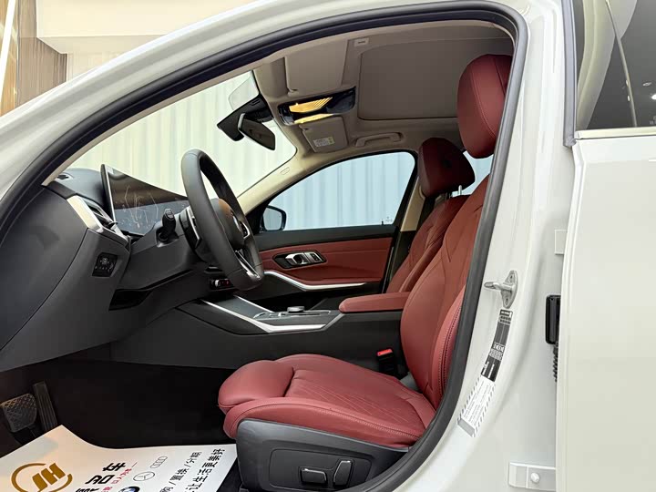 Фото 4 - BMW 3 Series