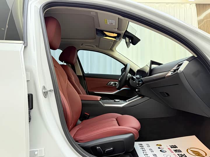 Фото 8 - BMW 3 Series