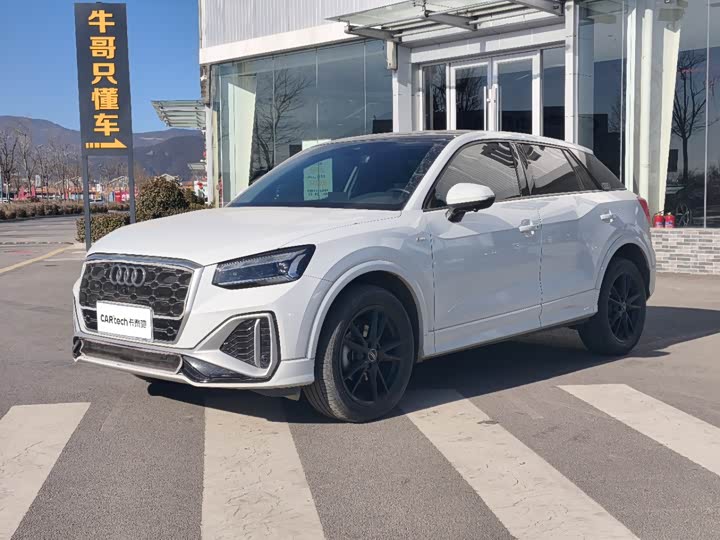 Фото 1 - Audi Q2L