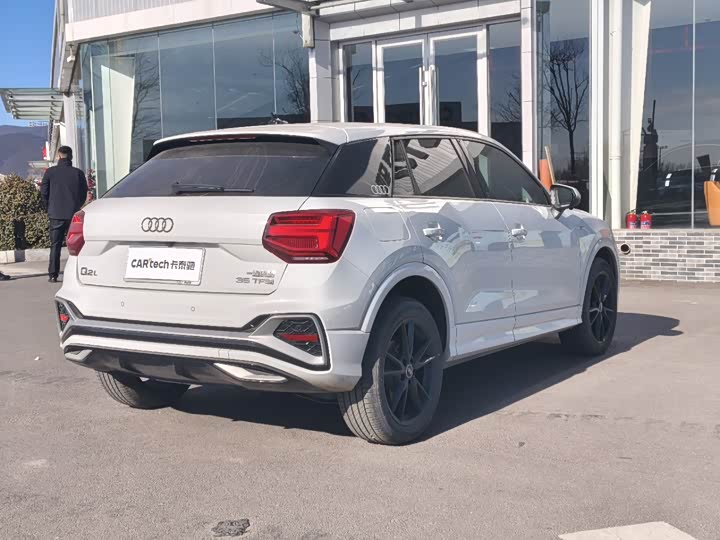 Фото 8 - Audi Q2L