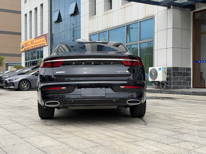 Фото 5 - Geely Preface