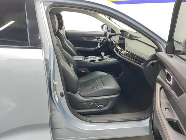 Фото 8 - Changan UNI-K