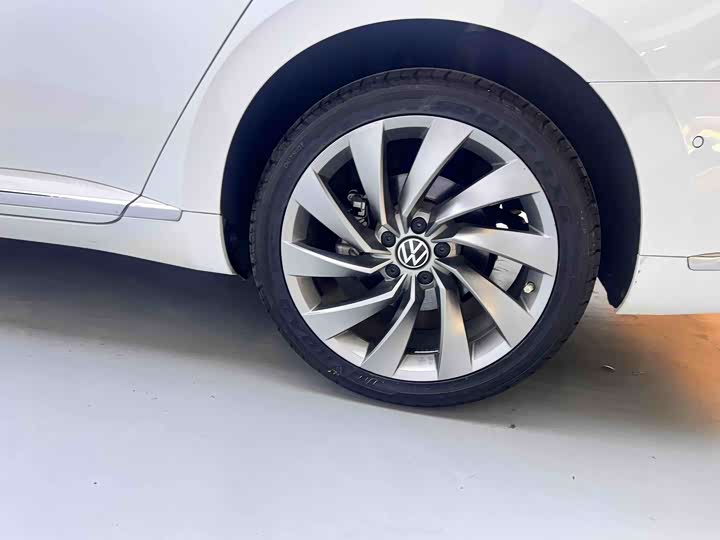 Фото 10 - Volkswagen CC