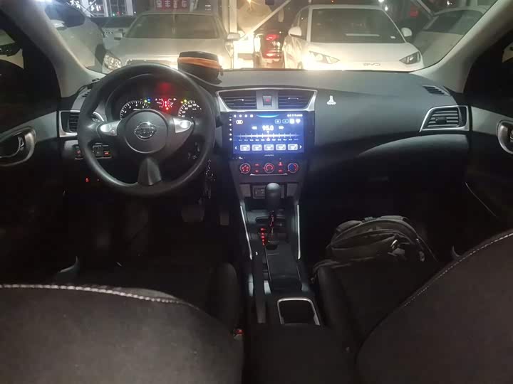 Фото 10 - Nissan Sylphy