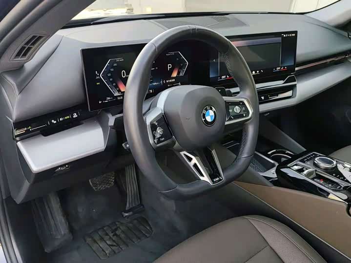 Фото 7 - BMW 5 Series