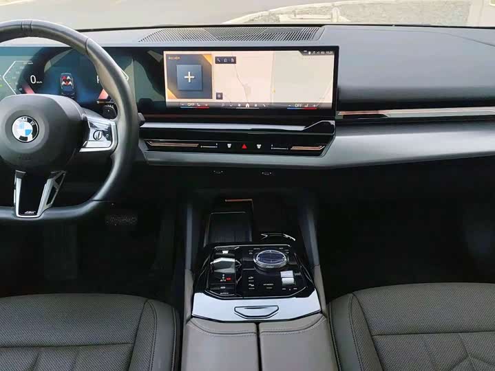 Фото 8 - BMW 5 Series