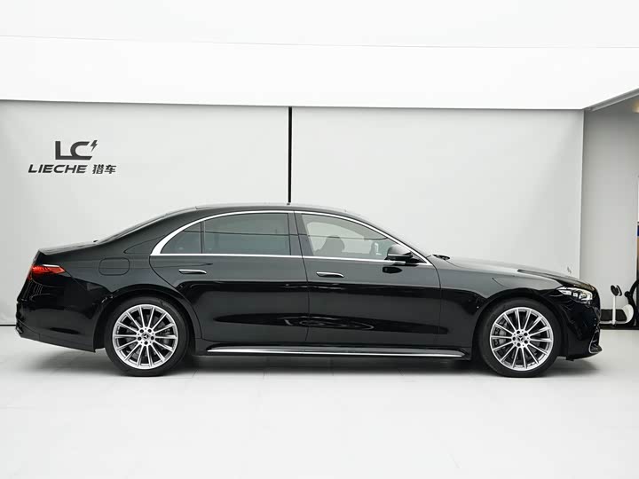 Фото 3 - Mercedes-Benz S-Class