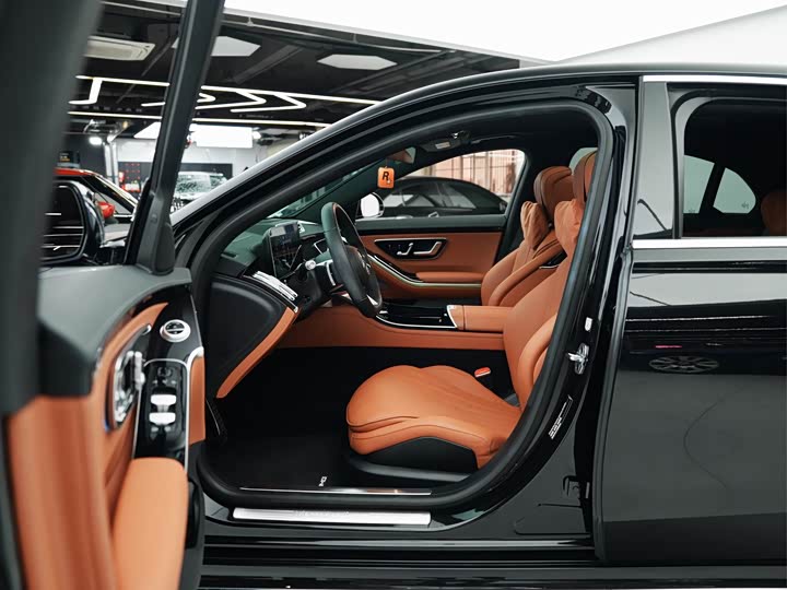 Фото 6 - Mercedes-Benz S-Class