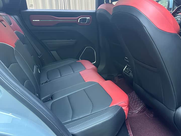 Фото 7 - Geely Icon