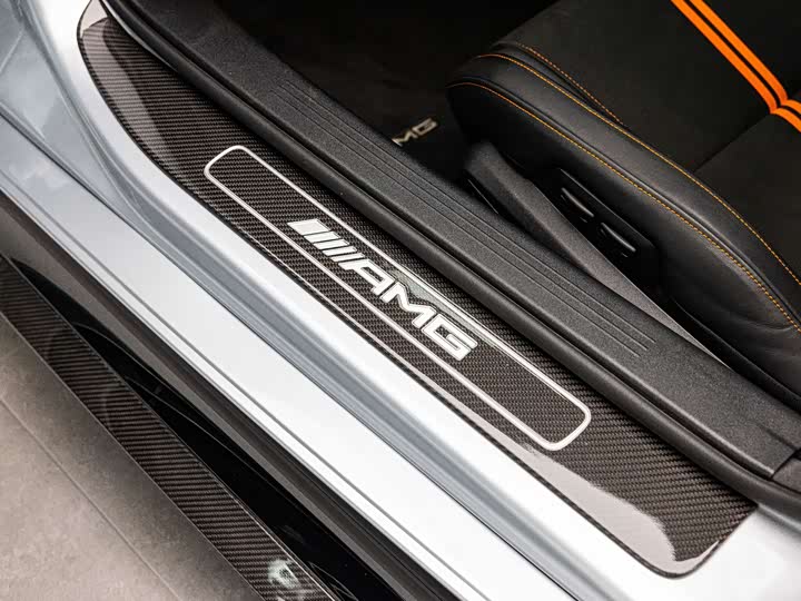 Фото 10 - Mercedes-Benz AMG GT