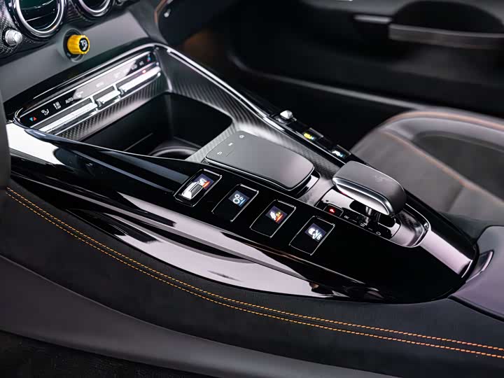 Фото 11 - Mercedes-Benz AMG GT