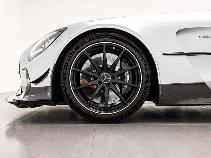 Фото 6 - Mercedes-Benz AMG GT