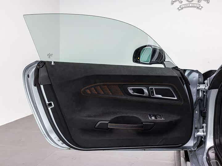 Фото 8 - Mercedes-Benz AMG GT