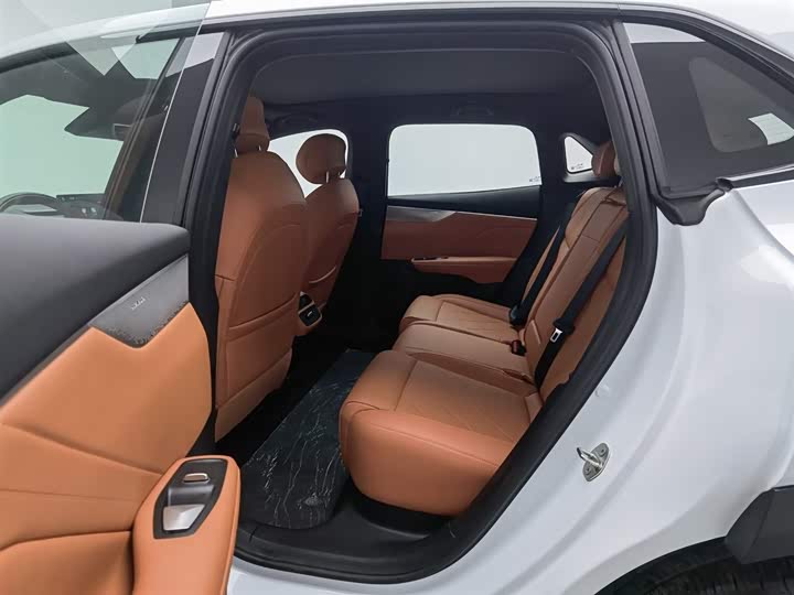 Фото 15 - Changan Deepal S05