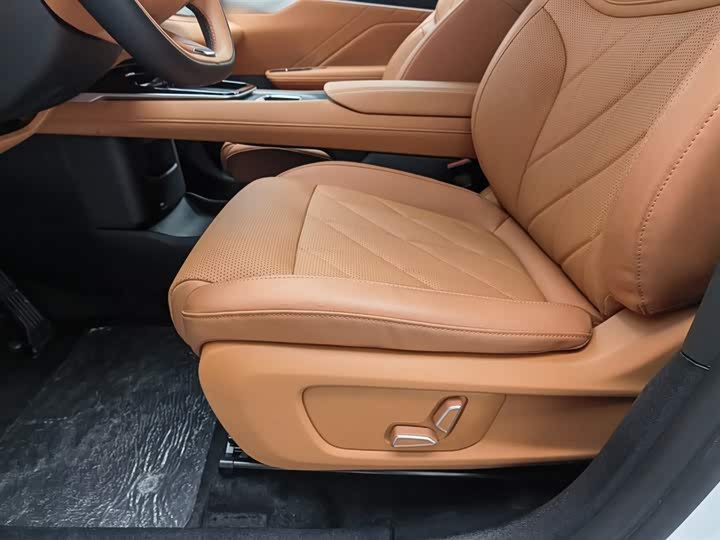 Фото 20 - Changan Deepal S05