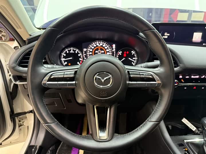 Фото 11 - Mazda 3 (Axela)