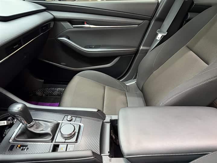 Фото 13 - Mazda 3 (Axela)