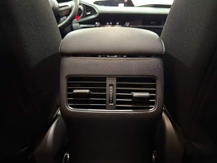 Фото 19 - Mazda 3 (Axela)