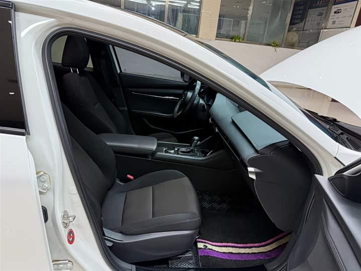 Фото 21 - Mazda 3 (Axela)