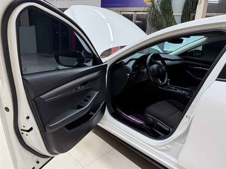 Фото 8 - Mazda 3 (Axela)