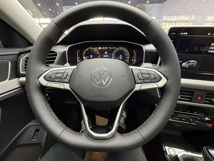 Фото 11 - Volkswagen Tayron