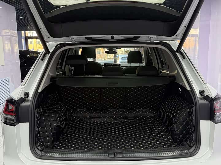 Фото 20 - Volkswagen Tayron