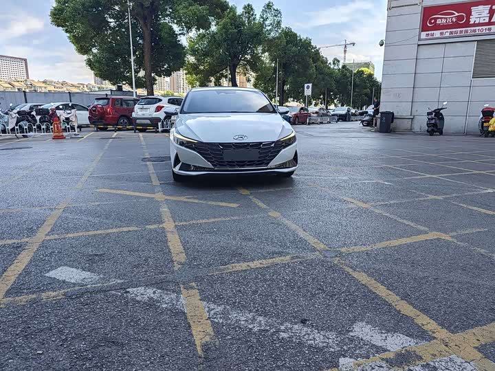 Фото 2 - Hyundai Elantra N line