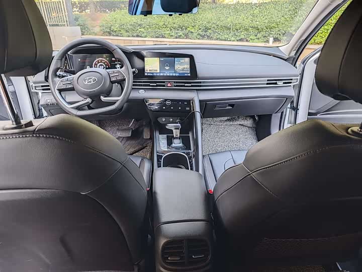 Фото 5 - Hyundai Elantra N line