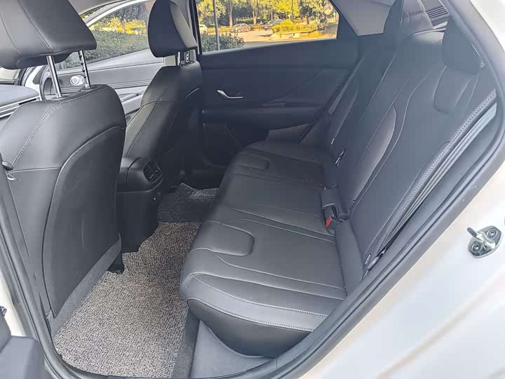 Фото 6 - Hyundai Elantra N line