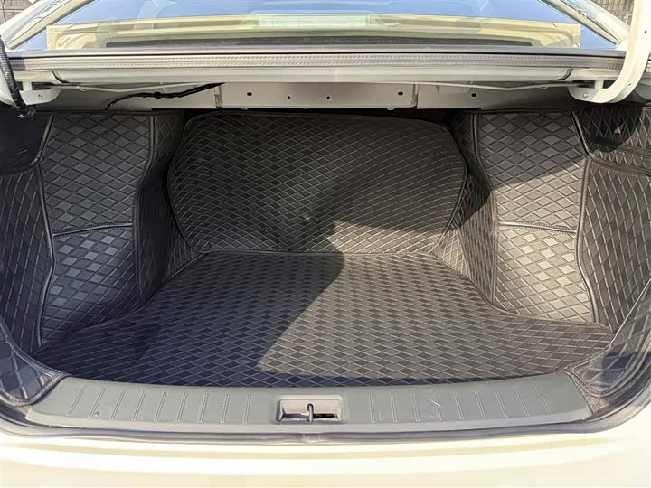 Фото 12 - Nissan Sylphy