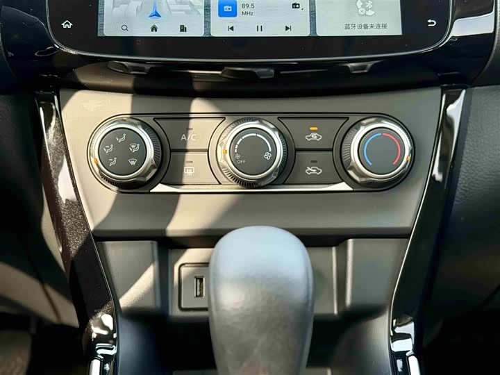 Фото 22 - Nissan Sylphy