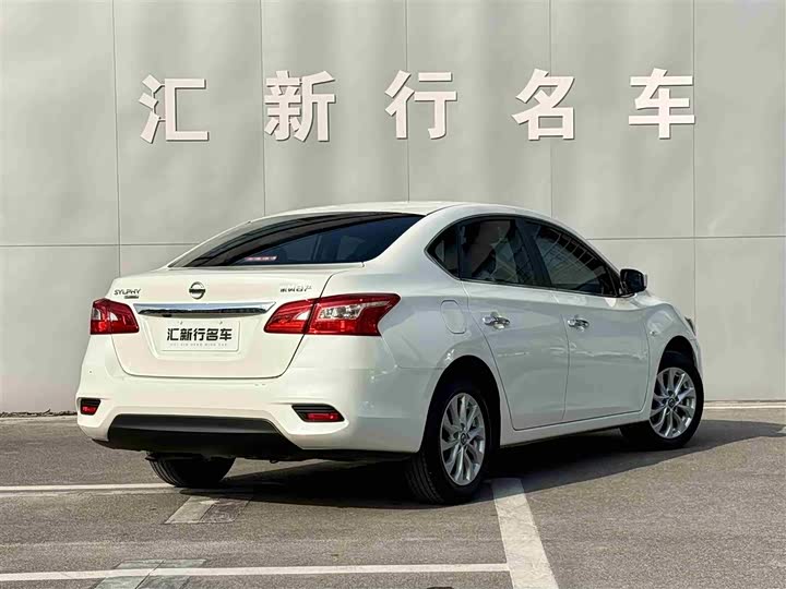 Фото 4 - Nissan Sylphy