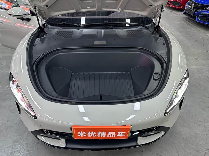 Фото 18 - Xiaomi SU7