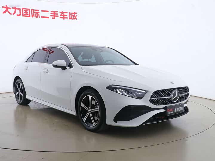 Фото 3 - Mercedes-Benz A-Class