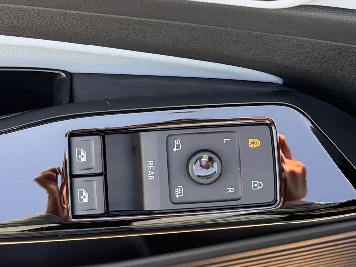 Фото 20 - Volkswagen ID.4 X