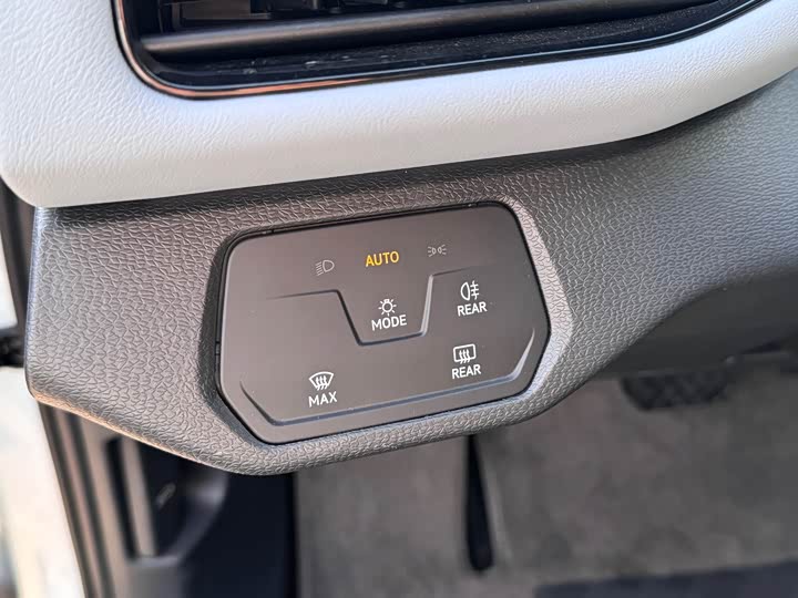 Фото 21 - Volkswagen ID.4 X