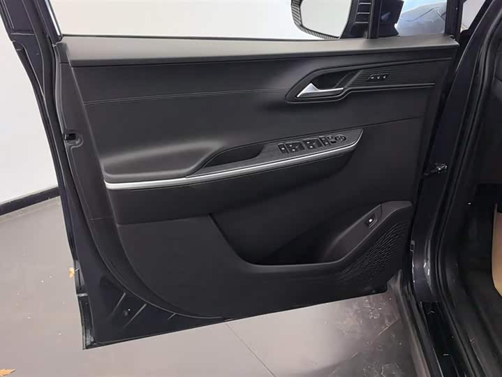 Фото 7 - Hyundai Custo