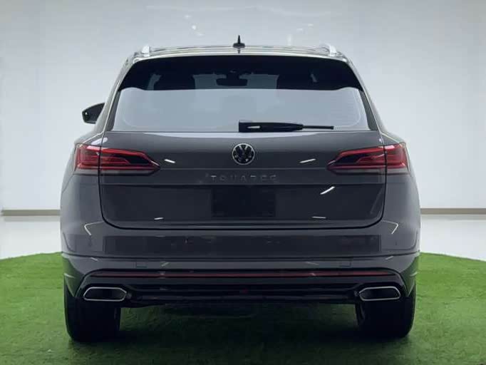 Фото 6 - Volkswagen Touareg