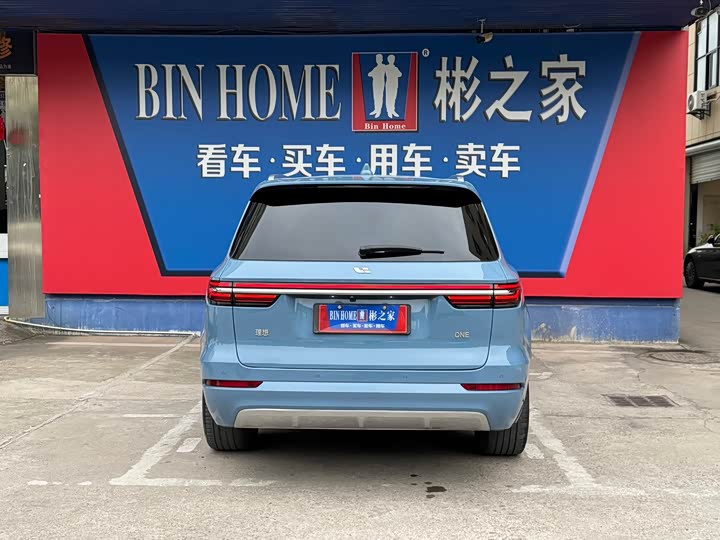 Фото 31 - LiXiang One